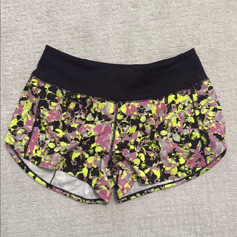 Lululemon Speed Up Mid-Rise Lined Short 4"